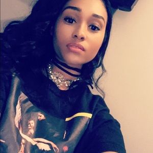 Meet your Posher, Ariella