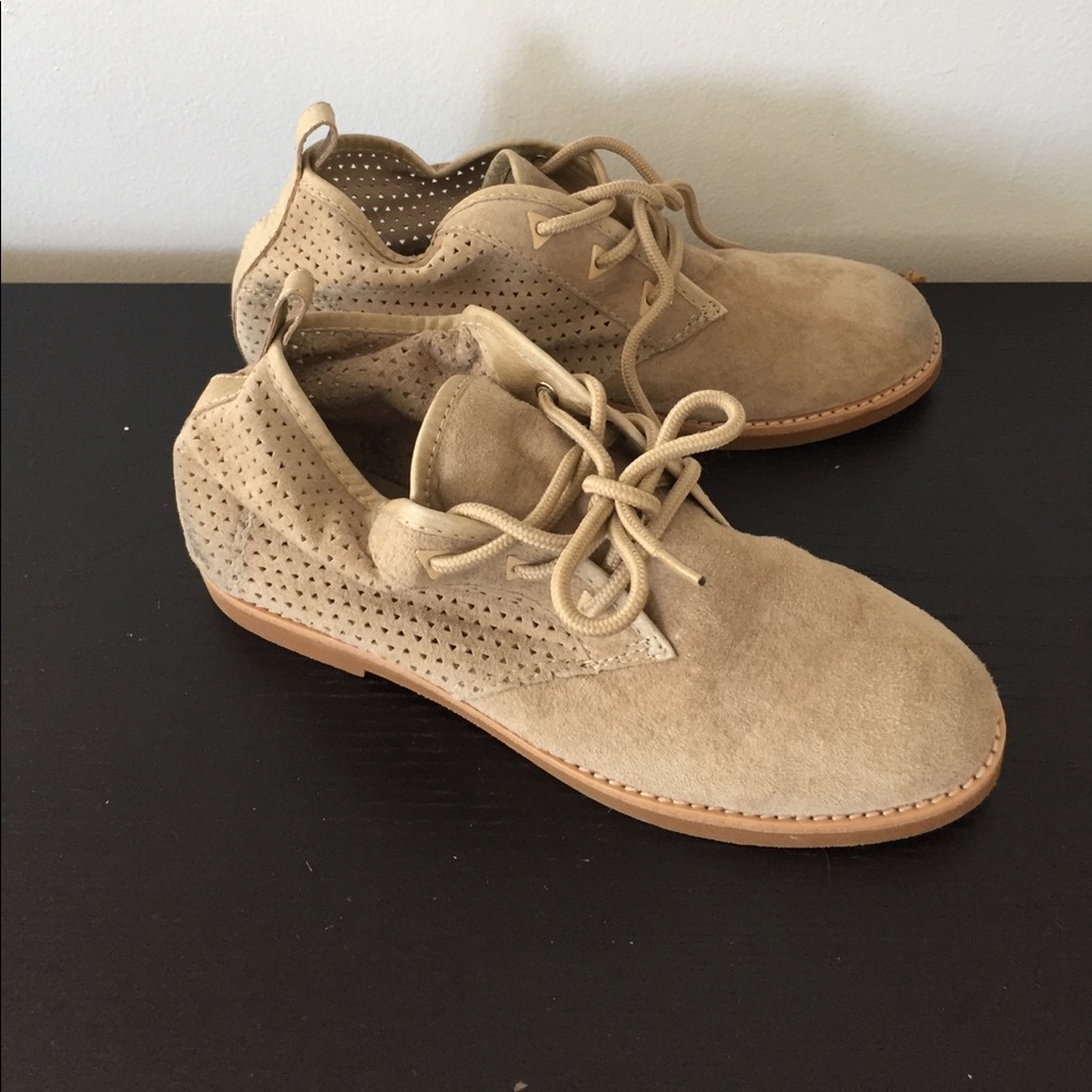 Almost new ankle loafers.