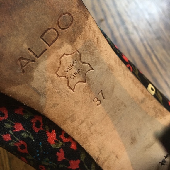 Aldo Fabric Open Toe Pumps - Picture 7 of 8