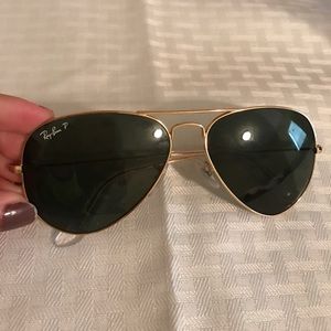 Polarized ray bans, gold rim