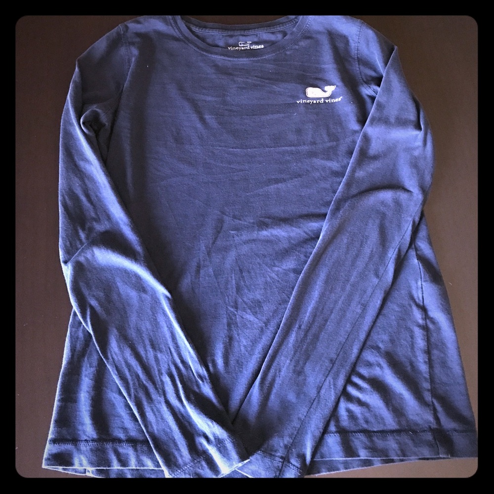 Vineyard vines long sleeve scoopneck shirt