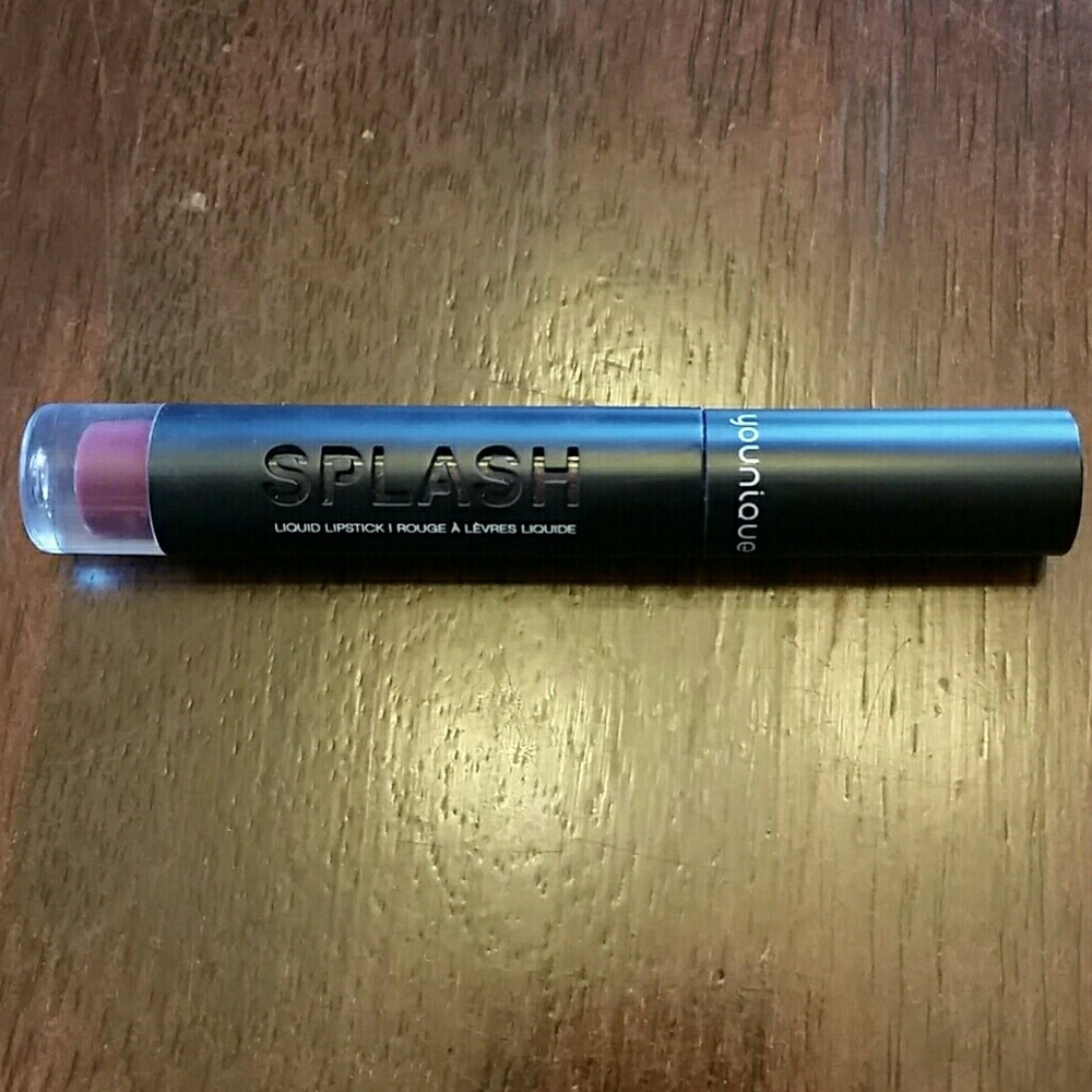 Younique Splash Liquid Lipstick in Sensual