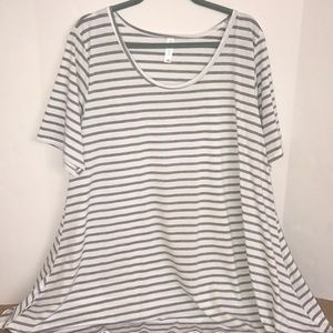 Lularoe Perfect T