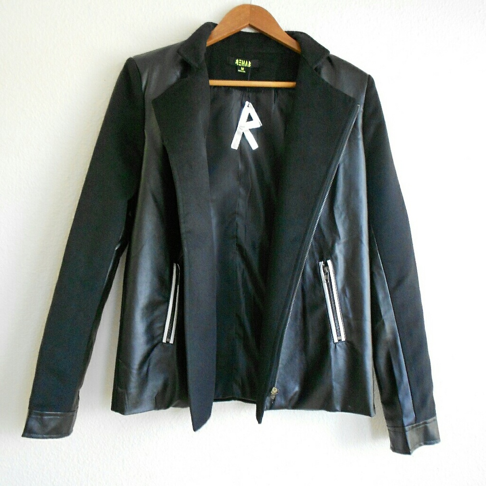 ❄HP❄⛄The Perfect Leather Jacket!