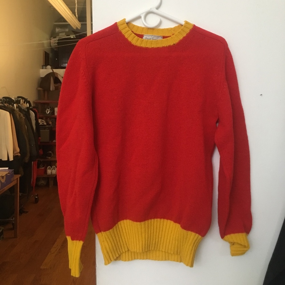 Cute vintage sweater.