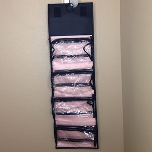 (MAKE OFFER) Roll out/Hanging travel bag w/handle