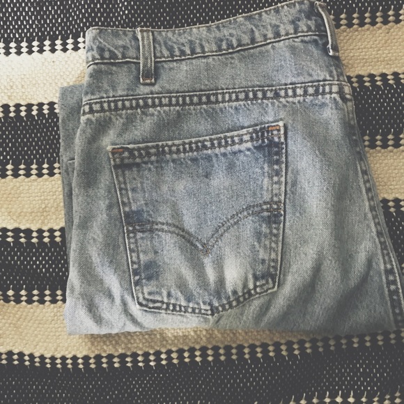 •VINTAGE LEVI JEANS• - Picture 1 of 5