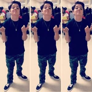 Meet your Posher, Travis