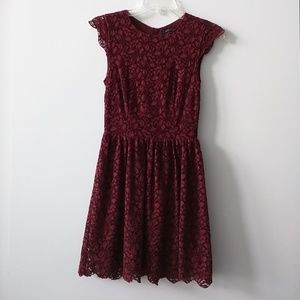 Aritizia Talula Burgundy/maroon lace dress