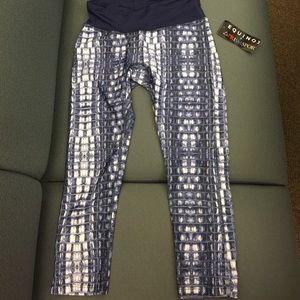 Capri length workout pant