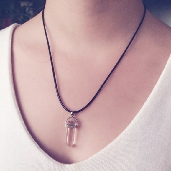 🍒Crystal Quartz Necklaces - Picture 4 of 4