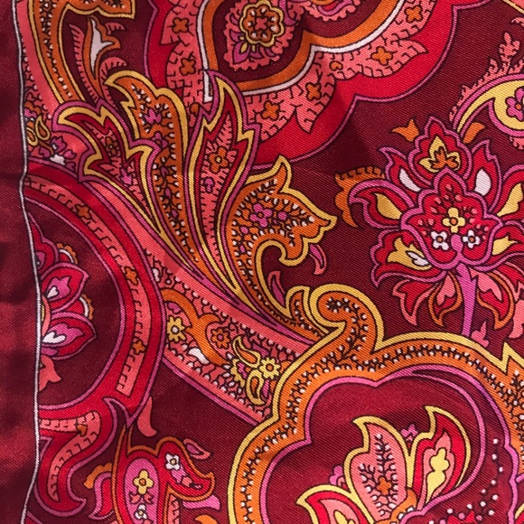 Michelson Silk Woven Pocket Paisley Red Square NWT - Picture 2 of 4