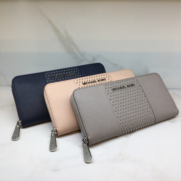 Michael Kors Micro Studded Wallet - Picture 5 of 5