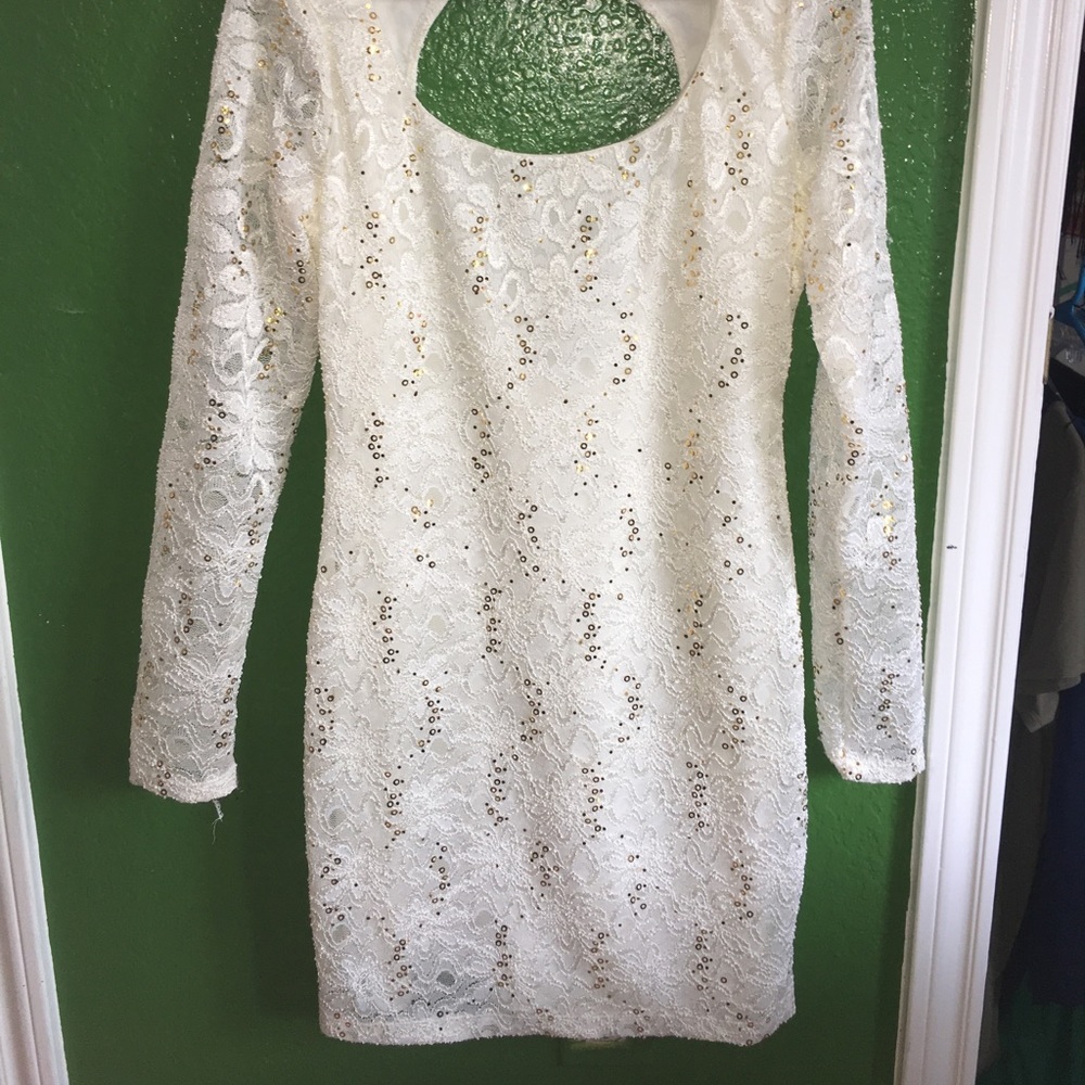 White lace dress