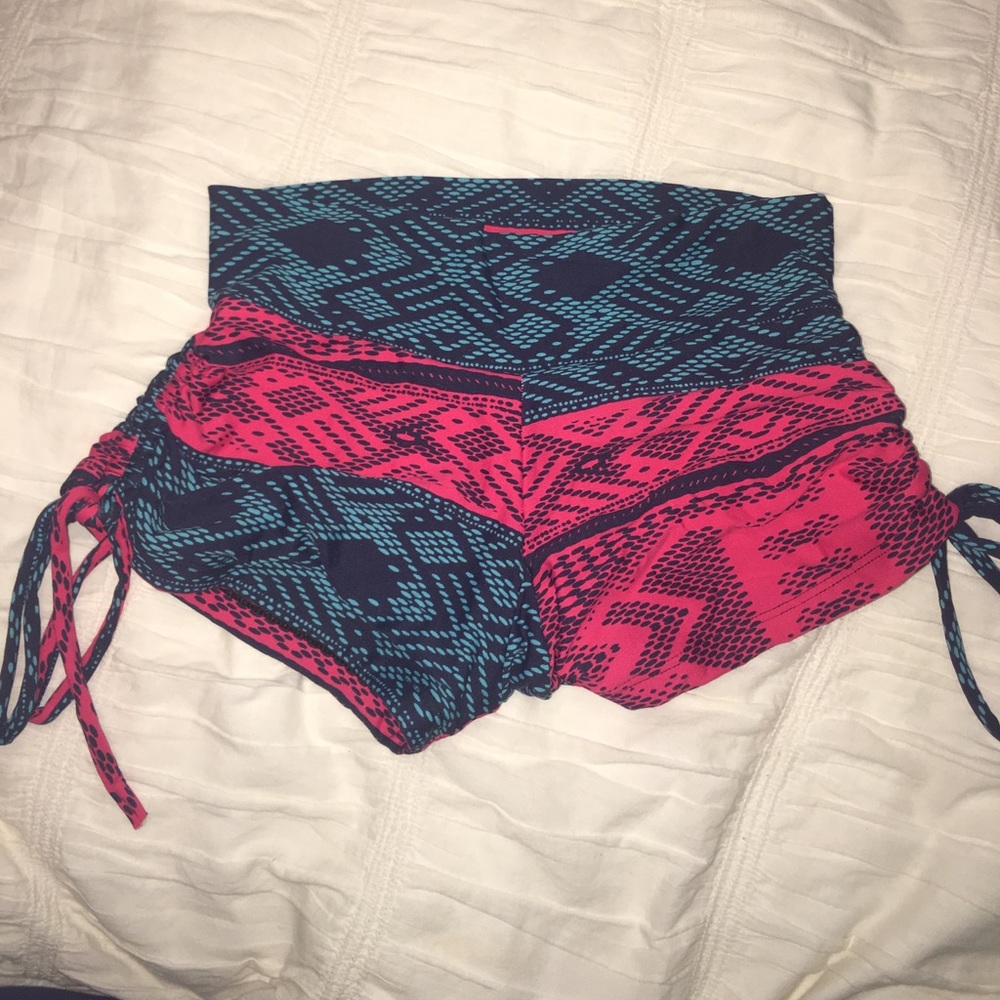 Liquido shorts