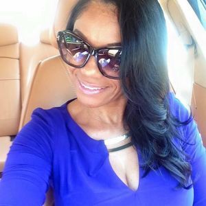 Meet your Posher, Djuna