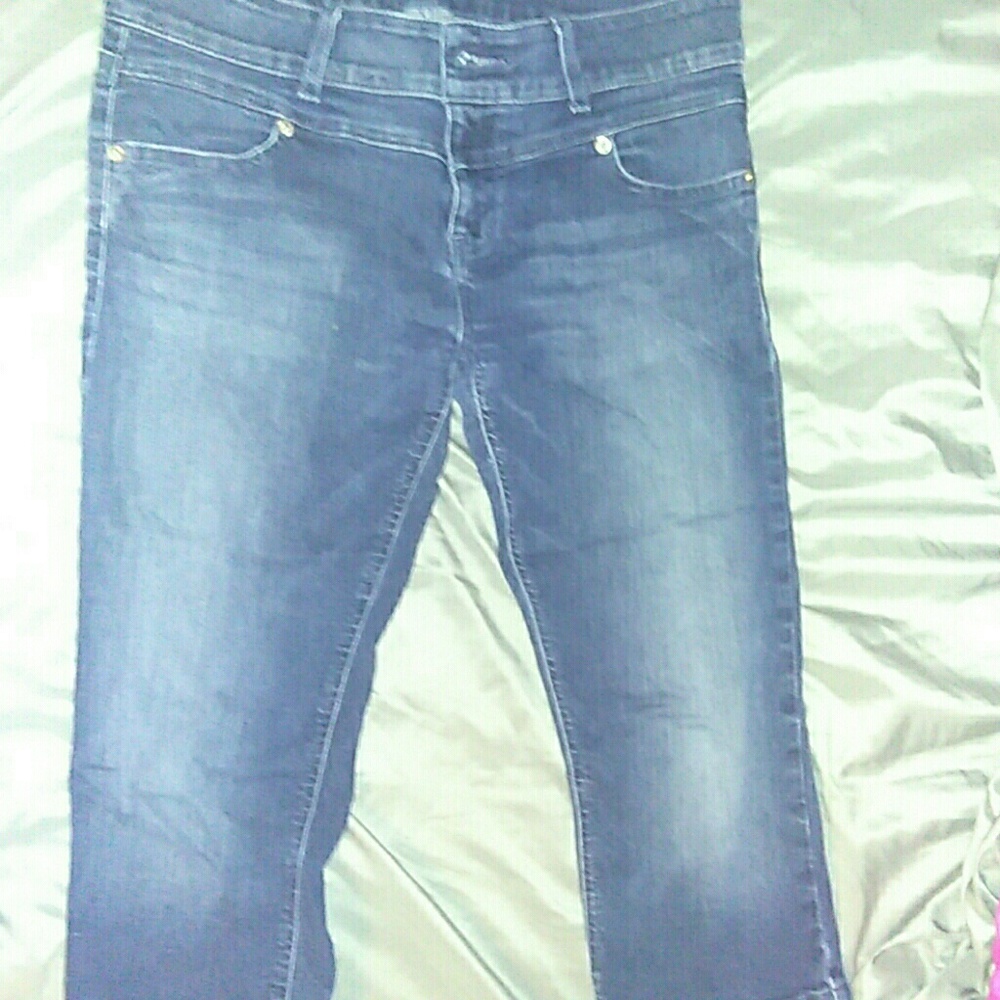 Guess capris