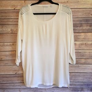 🌻 New York & Company Open Sleeve Basic Top