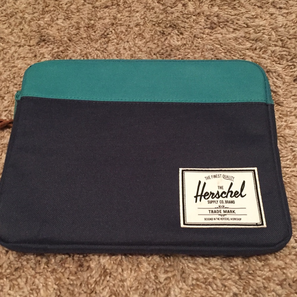 Herschel iPad sleeve