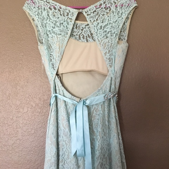 Prom dress - Picture 5 of 6