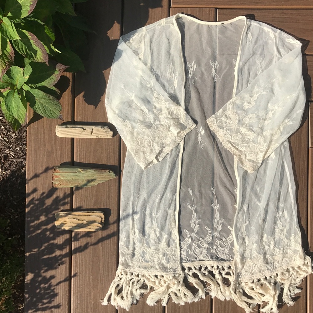Lace kimono