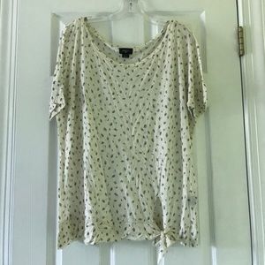 Anthropologie banded bottom shirt with keyhole