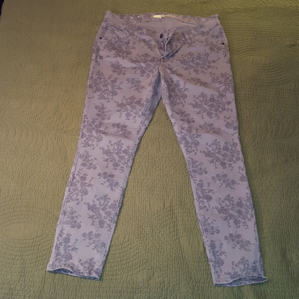 Floral print Rockstar skinny jeans 16