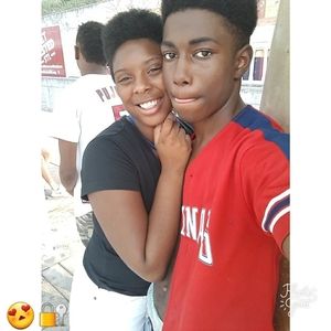 Meet your Posher, Mia