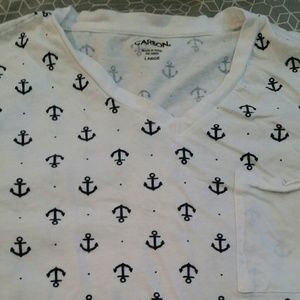 Large carbon anchor v neck t shirt
