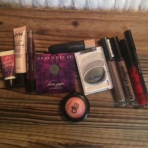 Bundle of makeup!