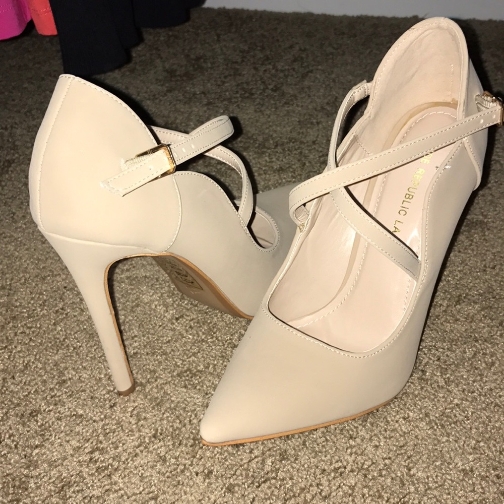 Nude strapped heels