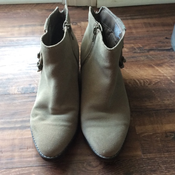 Booties - Picture 4 of 5