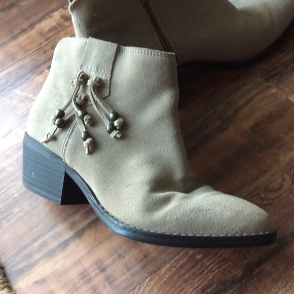 Booties - Picture 5 of 5