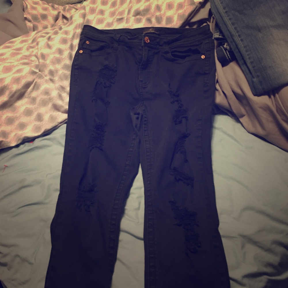 Black ripped jeans