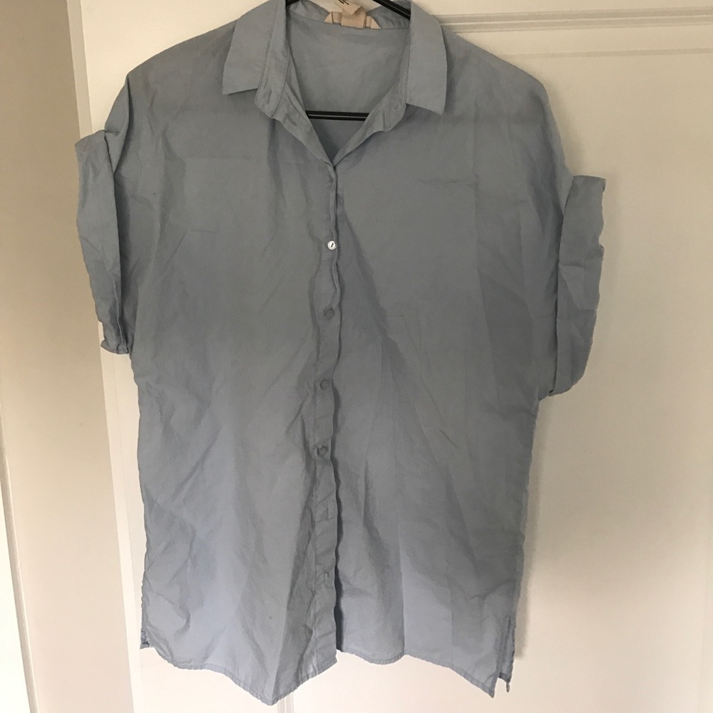 Short sleeve button down
