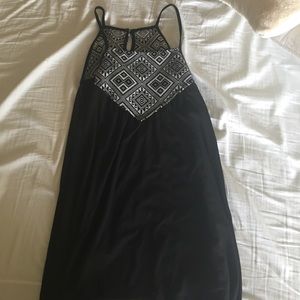 Black and white Maurice's flow-y tank top XL