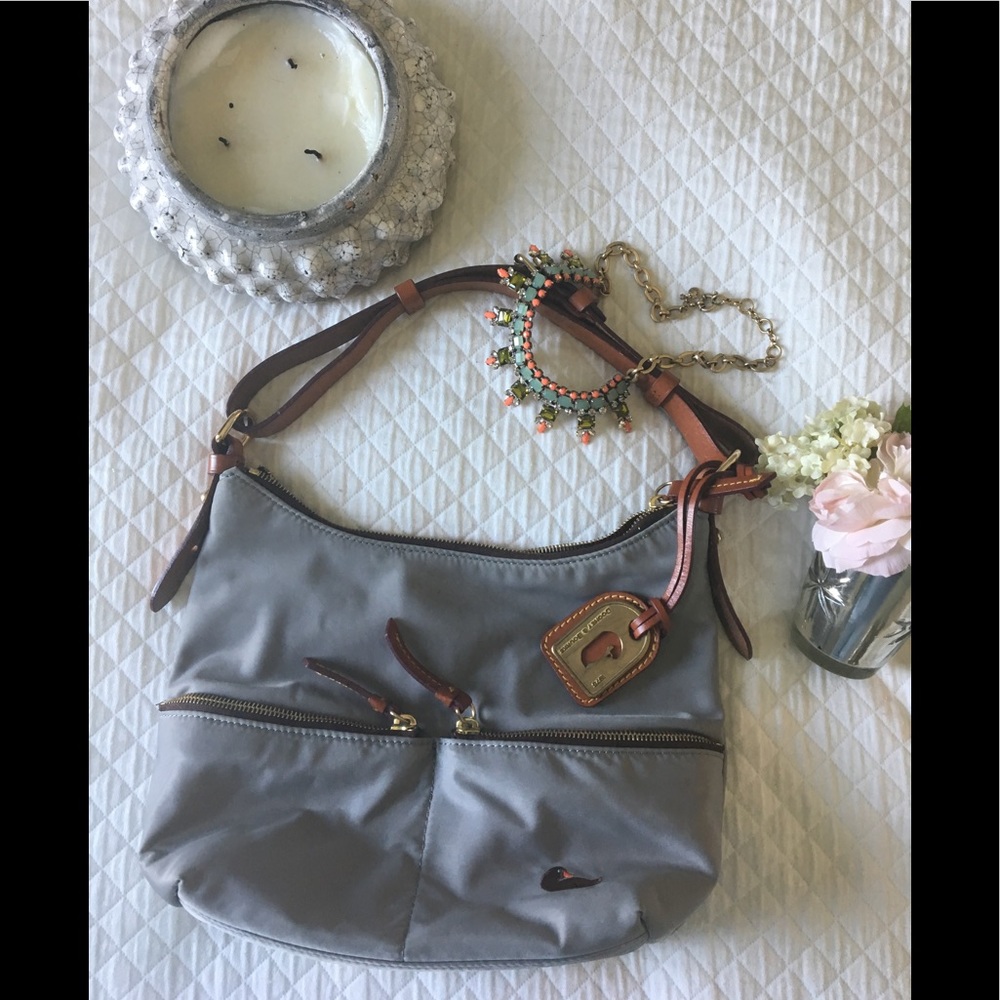 🔴PRICE DROP🔴Dooney and Bourke Shoulder Purse