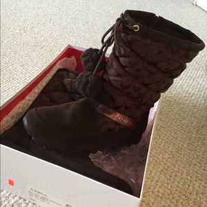 Coach snow boots