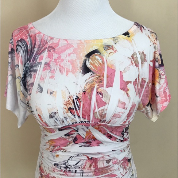 Floral Patterned Ruched Top - Picture 2 of 4