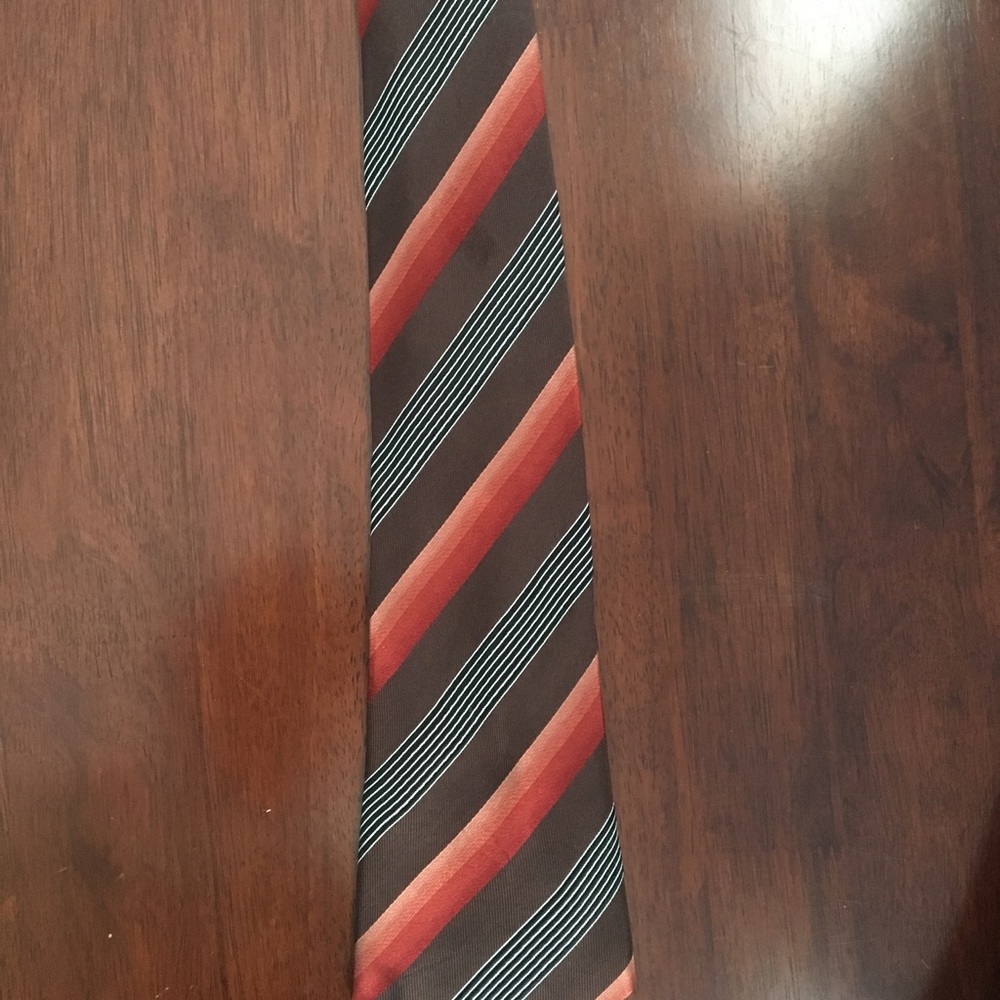 Men's tie. 100% silk. Nordstrom's. Brown / black