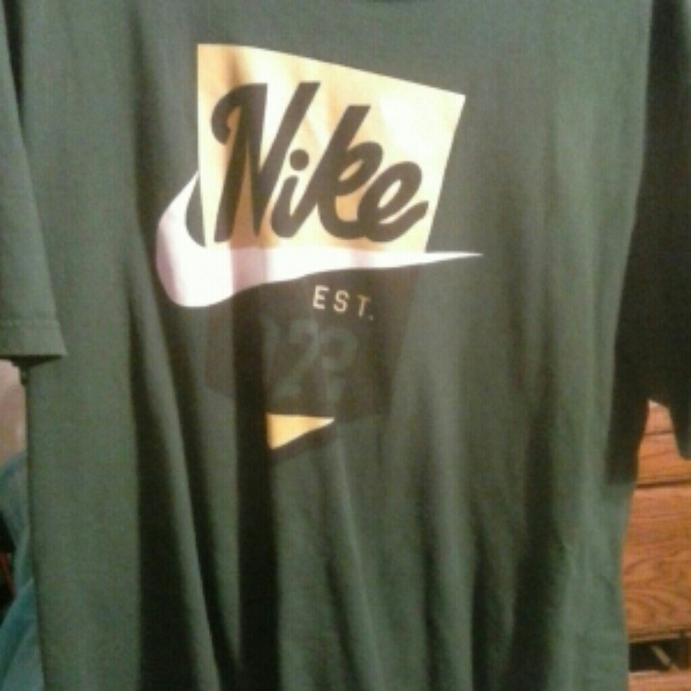 Nike Shirt