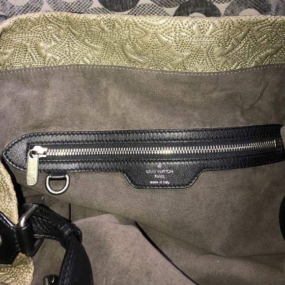 🔥HOT DEAL🔥Limited Edition LOUIS VUITTON - Picture 5 of 8