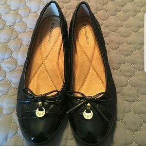NWOT Naturalizer Black Quilted Cap Toe Flats