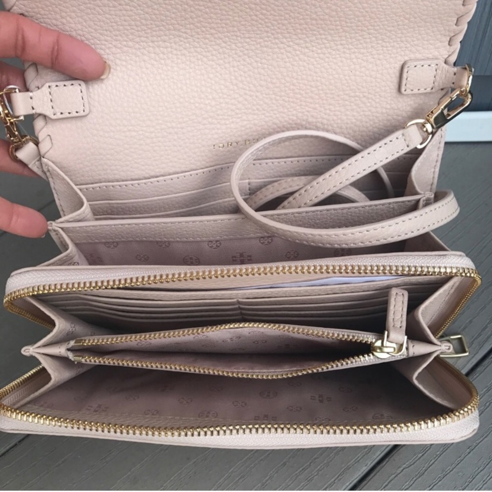 HP🦄Tory Burch light oak crossbody - Picture 4 of 8