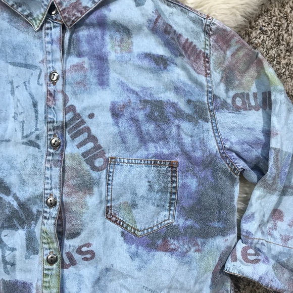 Blue Denim Distressed Vintage Button Up Chico's - Picture 5 of 8