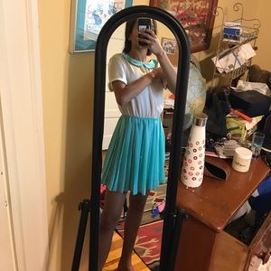 Peter Pan collar dress