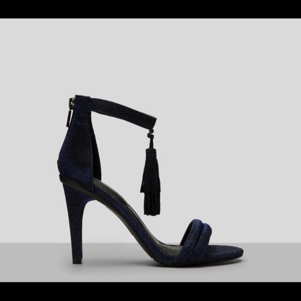 Kenneth Cole *BRAND NEW*