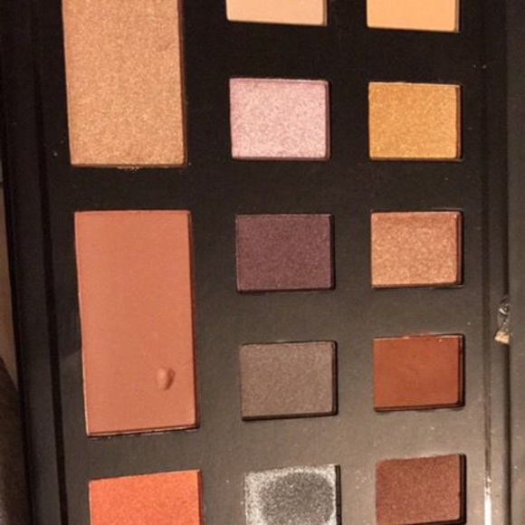 BH cosmetics- highlight, bronzes, eyeshadow - Picture 3 of 3