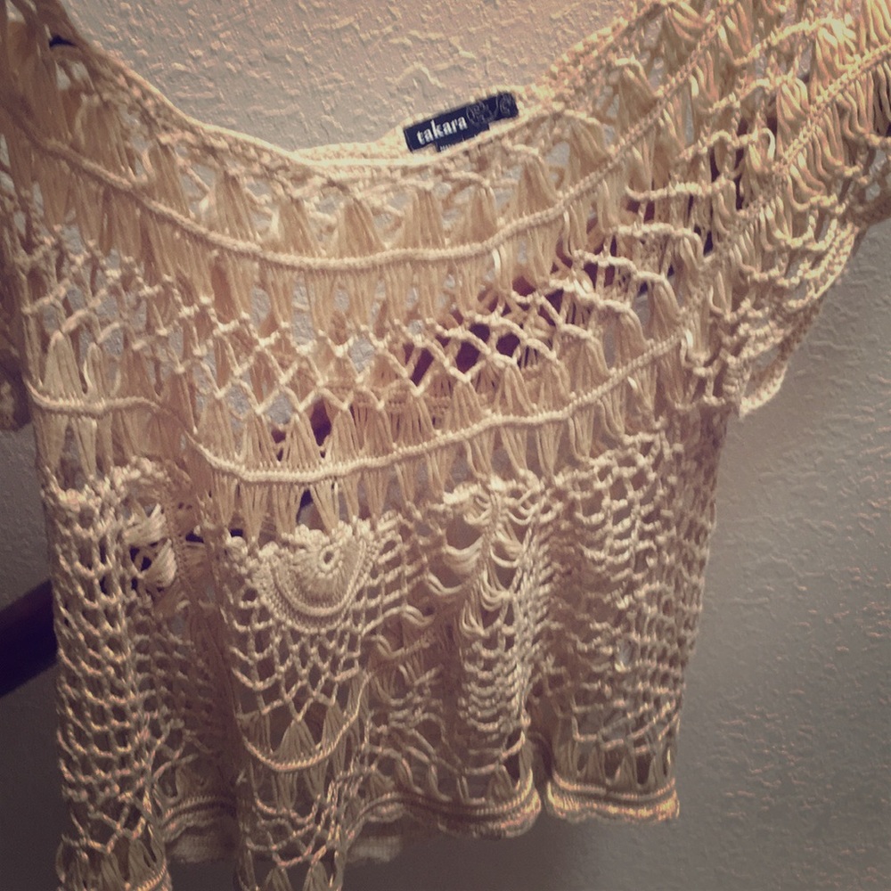 Cute pull over, good condition