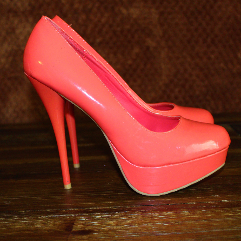 Charlotte Russe coral heels - Picture 2 of 6